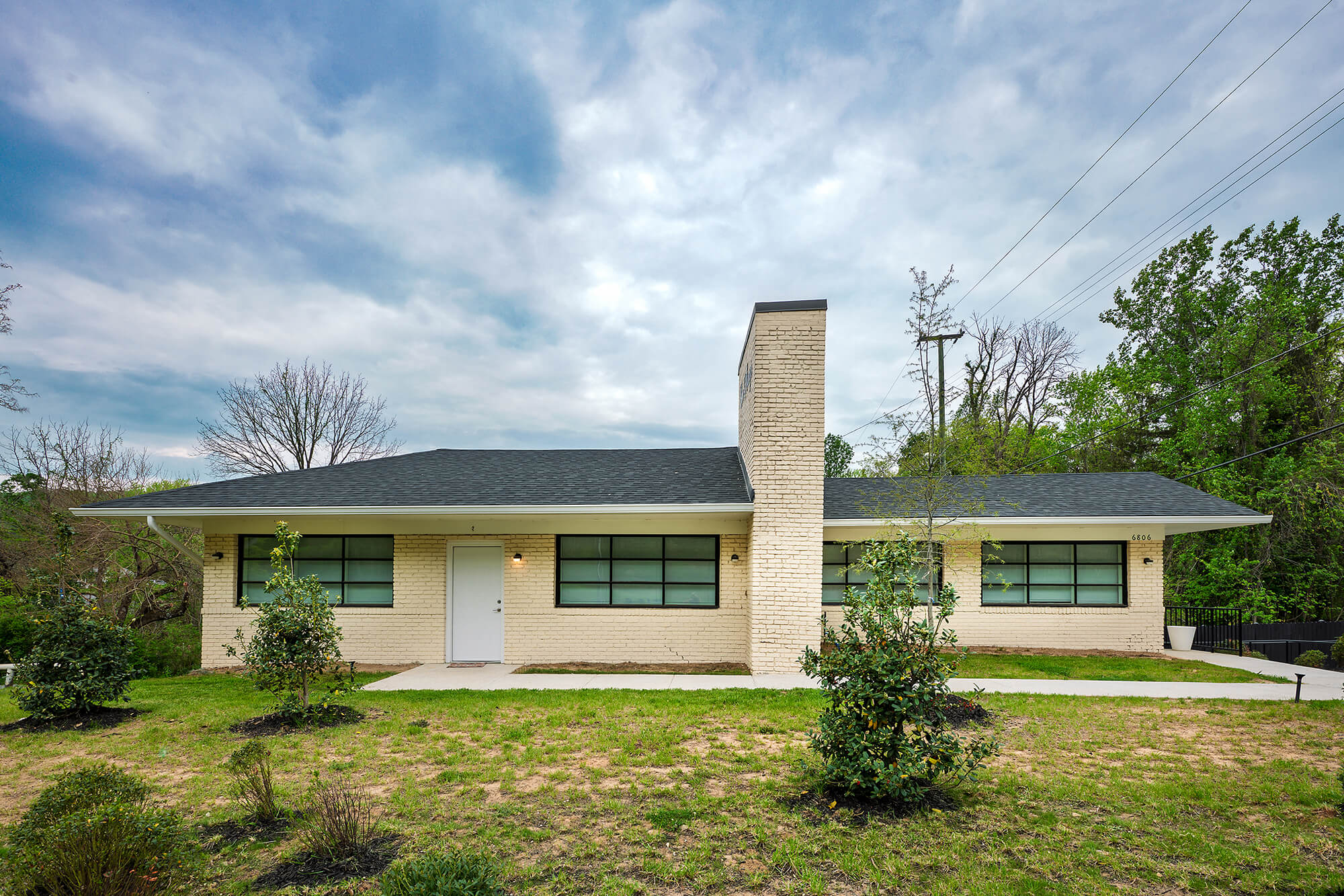 Exterior of Ben & Mary’s Apartments, after. Photo by John Magor for James Hricko Architect LLC.