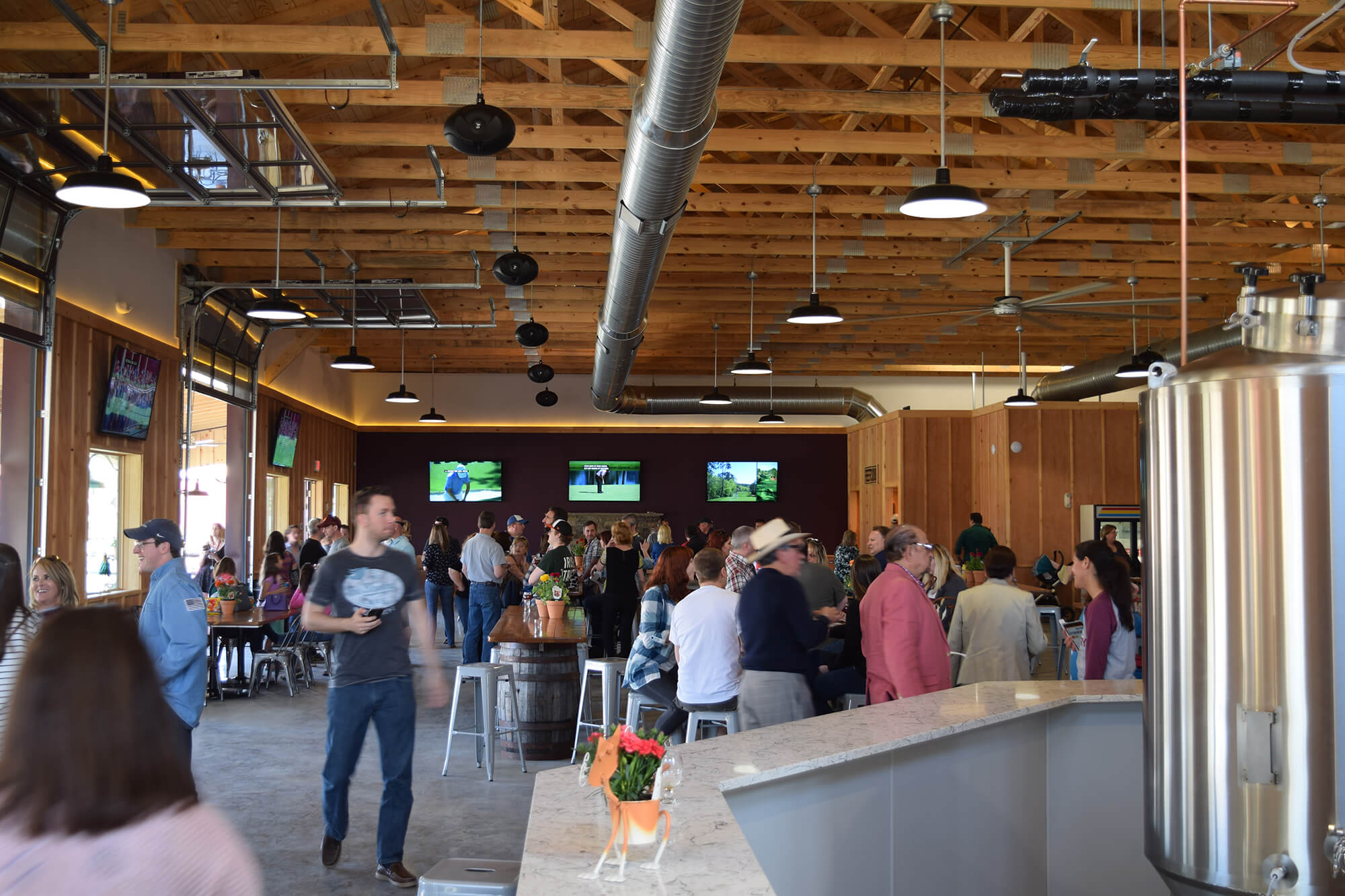 Interior, The Farm Brewery at Broad Run. Photo by James Hricko Architect LLC.