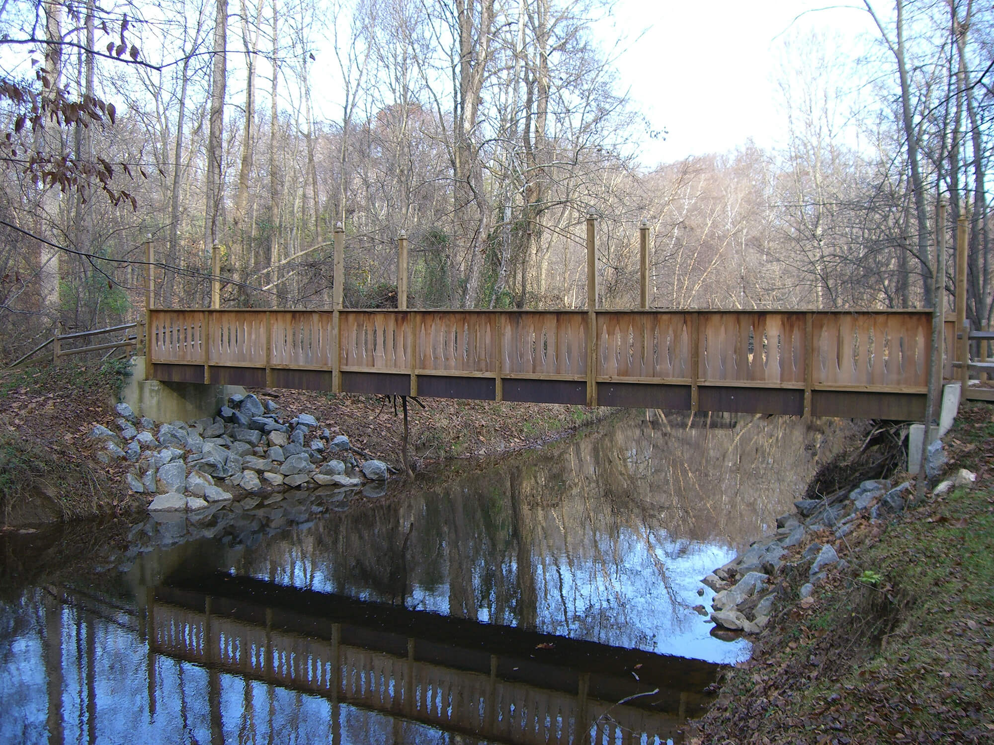 Bridge at Popes Head Creek. Photo by James Hricko Architect LLC.